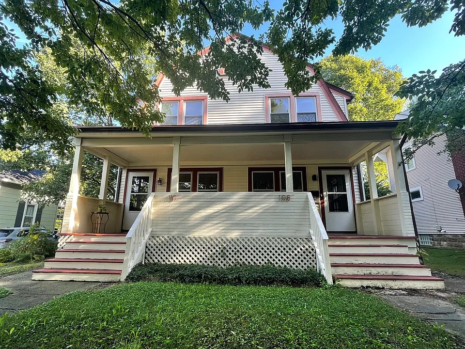 108 W Lakeview Ave #108