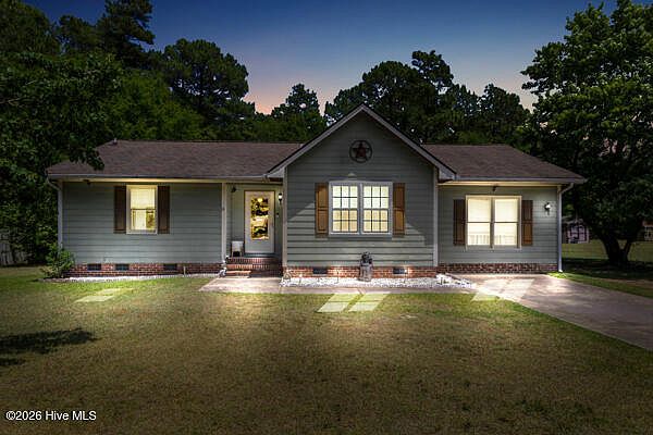 1st image of 419 Wapiti Drive