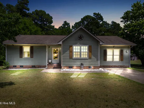 419 Wapiti Drive, Spring Lake, NC 28390