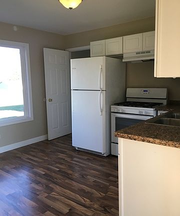 4th image of 21302 W Park Dr