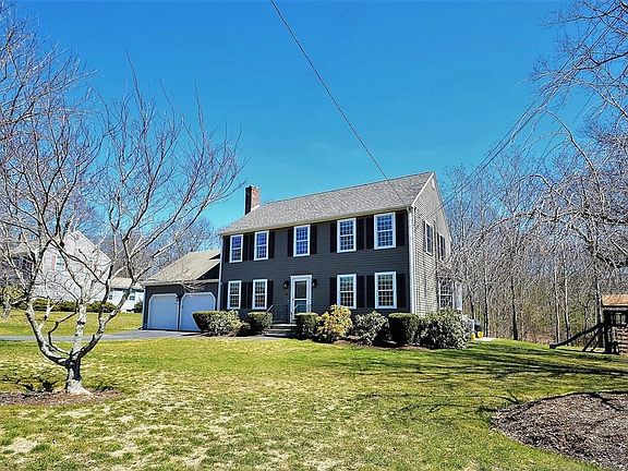 2nd image of 11 Wampanoag Dr