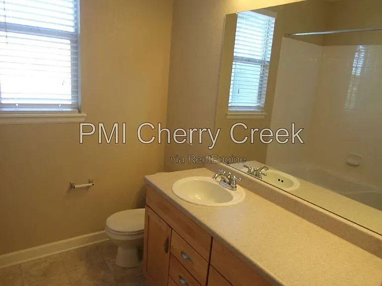 6385 S Xanadu Way — Photo 25