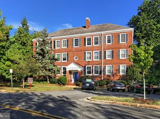 4821 31st St S APT C2, Arlington, VA 22206