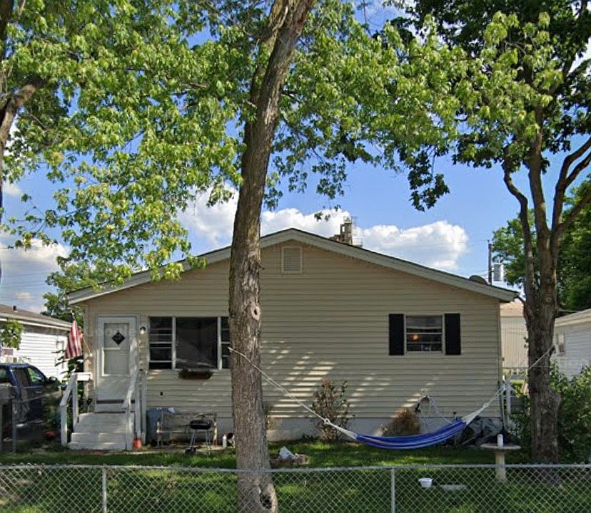 1st image of 735 Saint Louis Ave #F
