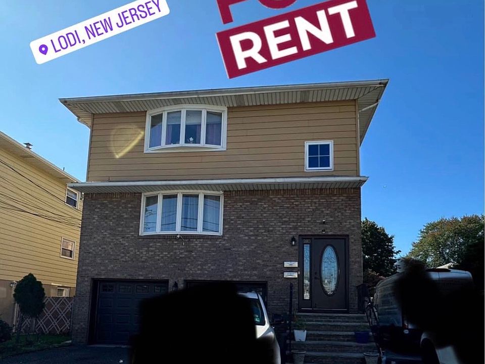 1st image of 380 Garibaldi Ave Floor 1