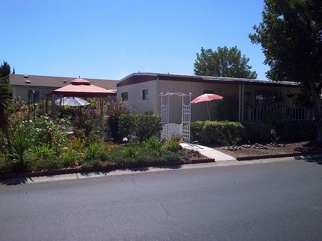 1st image of 2700 E Valley Pkwy Space 170