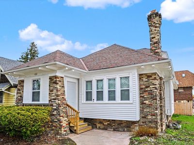2702 N 38th STREET, Milwaukee, WI, 53210