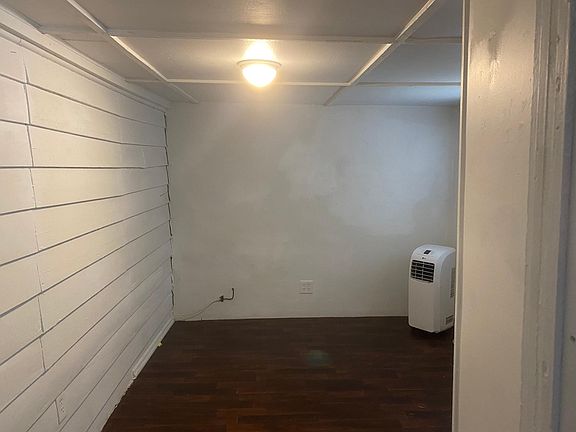2nd image of 15702 Alma Ave