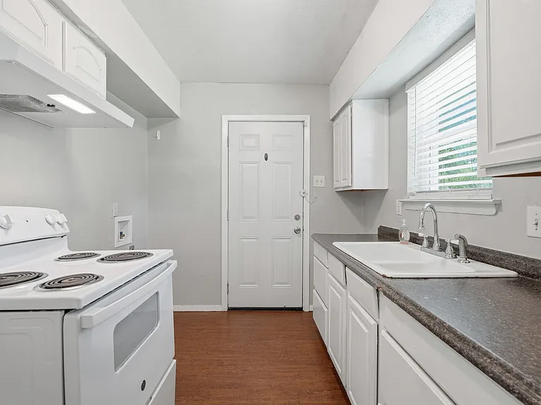 501 Rosewood Hills Dr — Photo 7