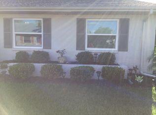 116 Glendower Cir, Sun City Center, FL 33573