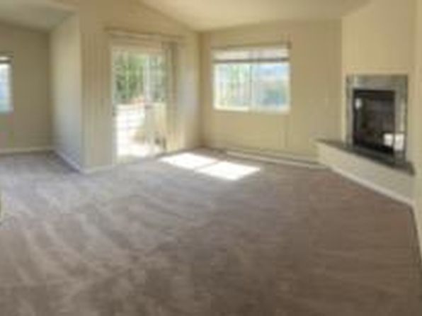 1241 Kenneth St, Seaside, CA 93955