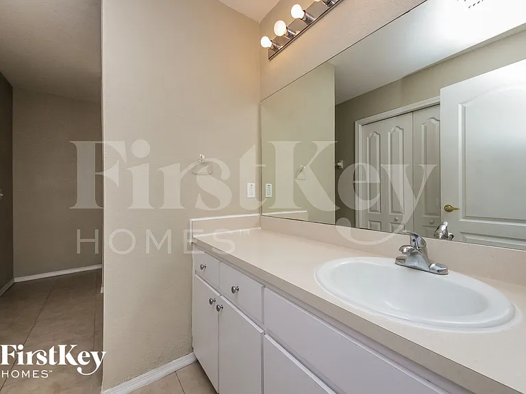 157 Oak Crossing Blvd — Photo 7