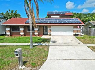 9466 Ridge Rd, Seminole, FL 33772
