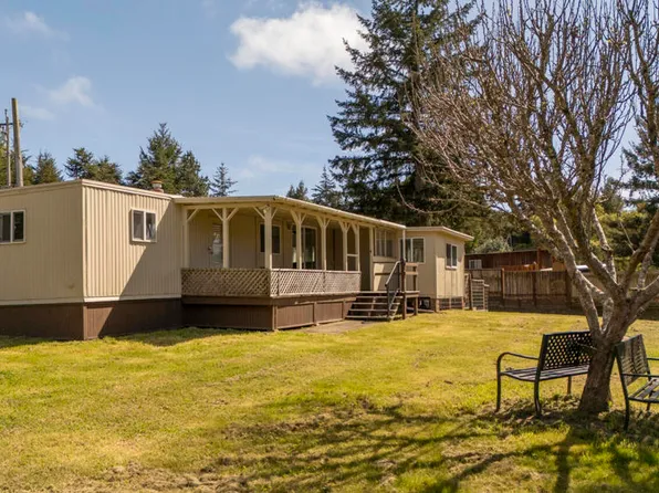 16700 Mitchell Creek Dr, Fort Bragg, CA 95437