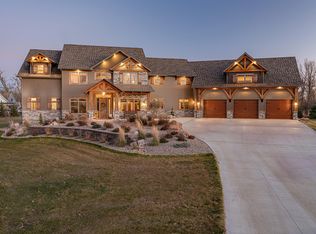 331 Courtney Cir, Bismarck, ND 58504