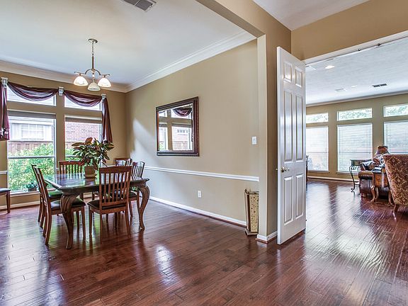 5th image of 3612 Mackenzie Ln