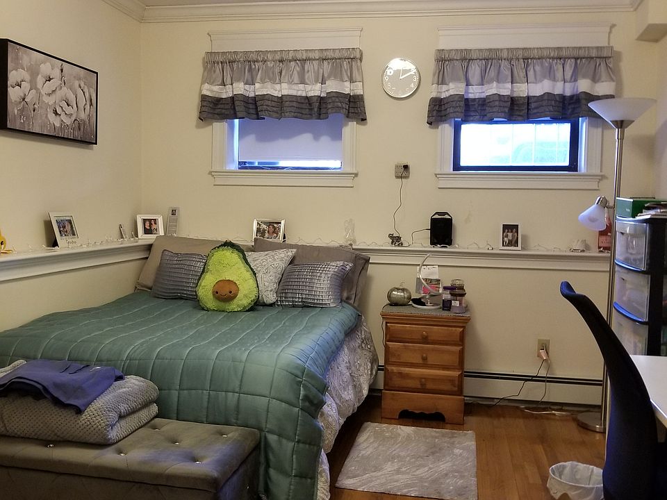 1st image of 29 Glenville Ave #2