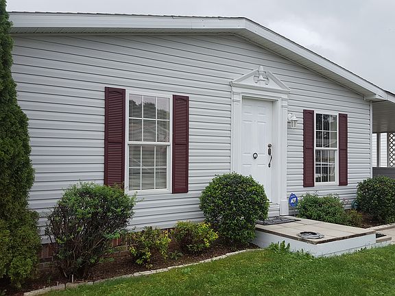 2nd image of 39231 Shamrock Ct