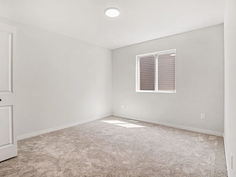 360 N Sherman St — Photo 17