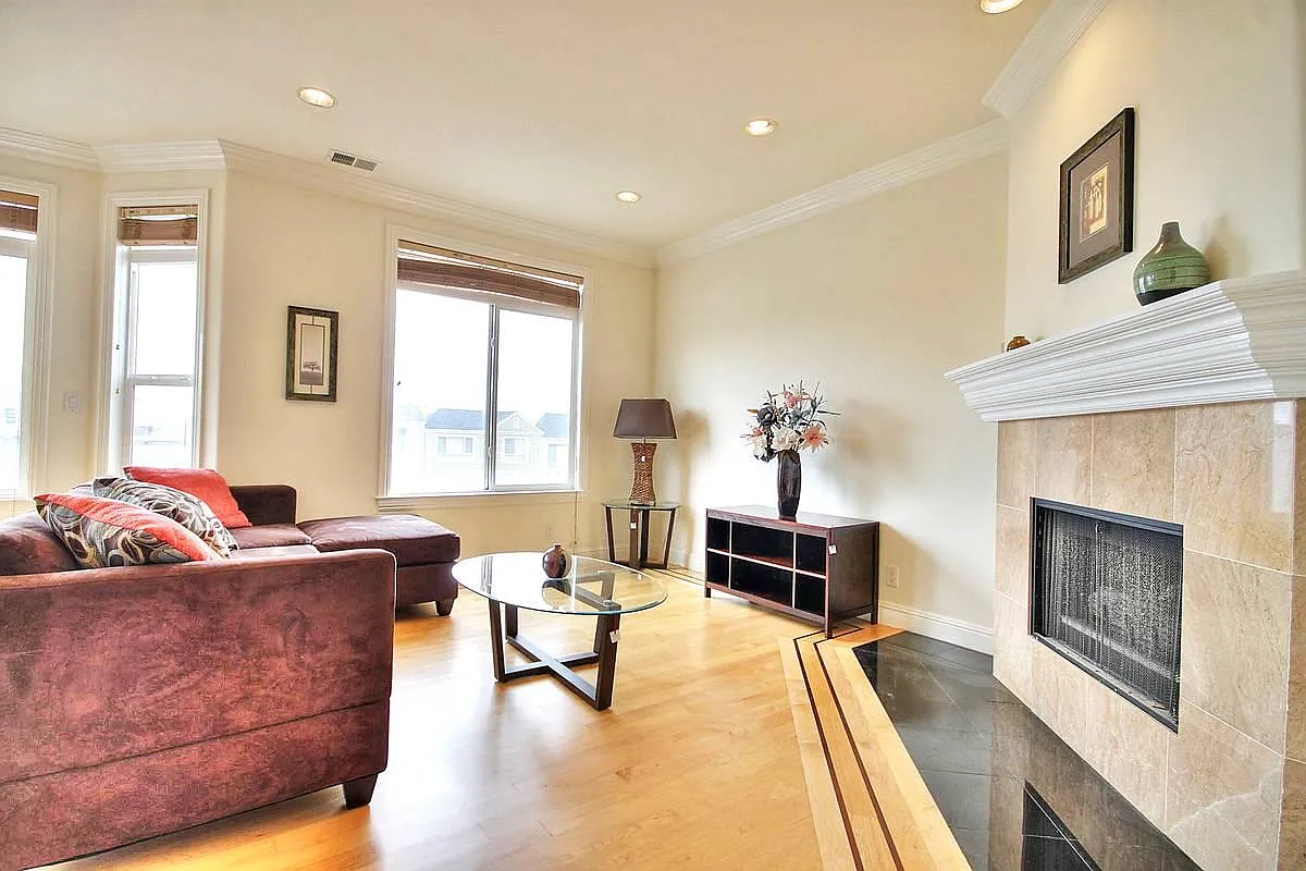 3 bed, 1600 sqft, $4,650 — Photo 3