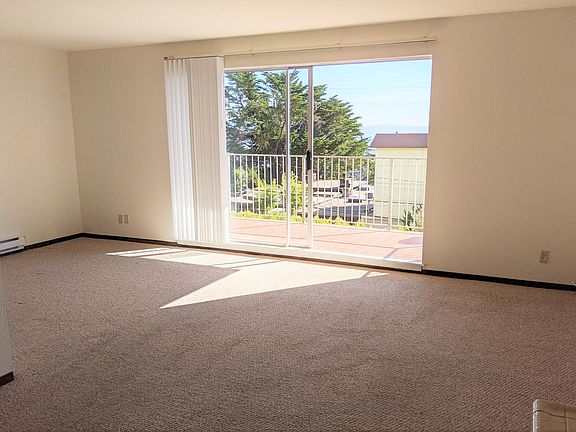2nd image of 150 Gardenside Dr APT 102