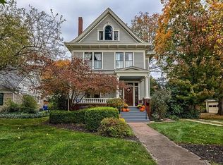 607 Saint Louis St, Edwardsville, IL 62025