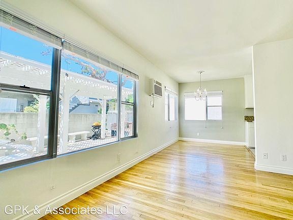 3rd image of 1724 Butler Ave APT 4