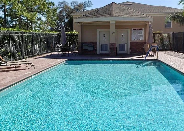 1483 Hillview Ln — Photo 36
