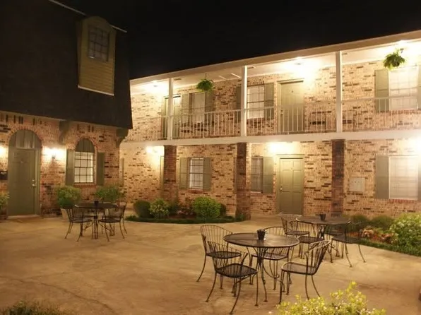 1300 Cardinal Dr APT A, Thibodaux, LA 70301