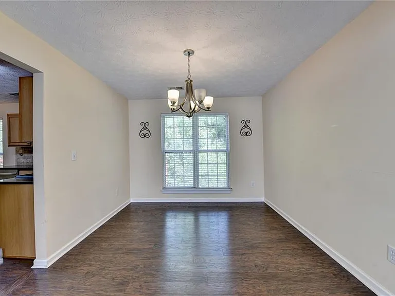 3380 McClure Woods Dr — Photo 9