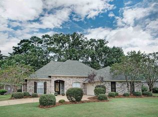 225 Lighthouse Ln, Brandon, MS 39047