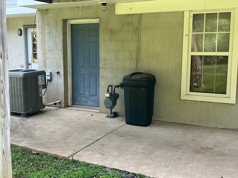 1046 Bridge Ave — Photo 36