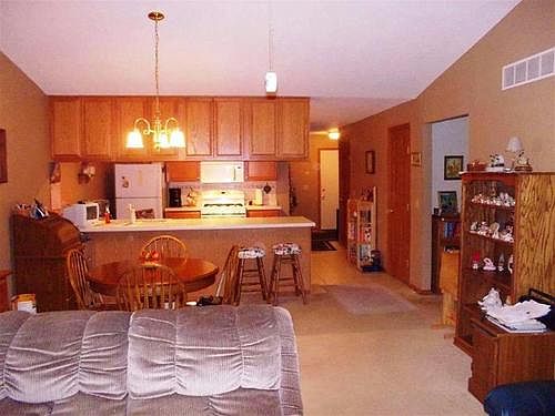 2nd image of 6303 Oak Crest Ln