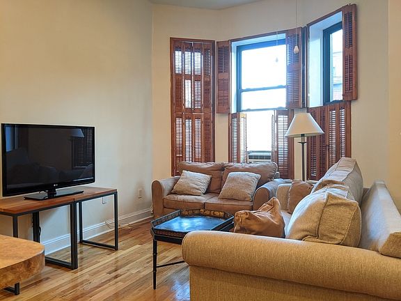 4th image of 82 W 120th St #2