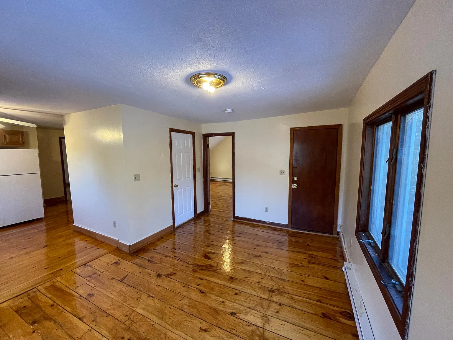 2 bed, 750 sqft, $895 — Photo 4
