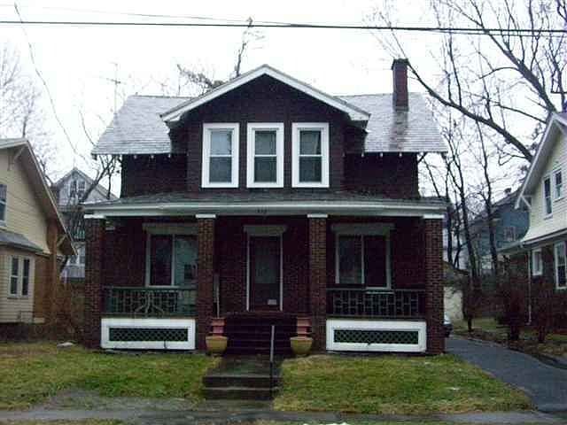 1st image of 853 Park Ave