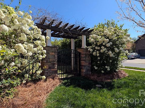 5th image of 2604 McHanna Point