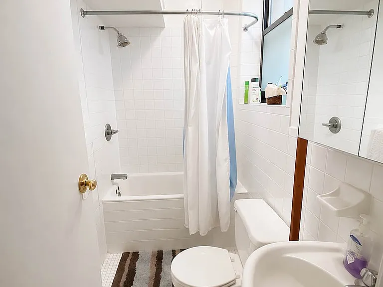 168 Stanton St #5C — Photo 6