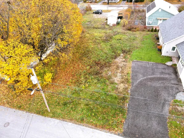 154 Pearl Street, Bangor, ME 04401