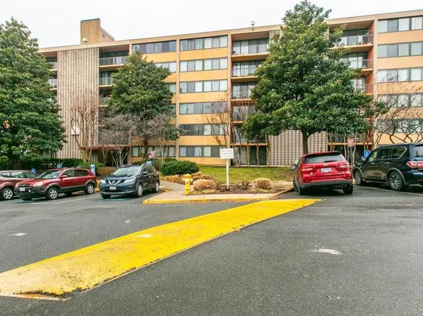 16 S Van Dorn St APT 604, Alexandria, VA 22304