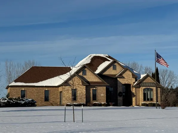 W3552 Equestrian Trl, Freedom, WI 54913