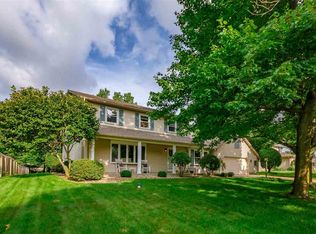 51921 Gentian Ln, Granger, IN 46530