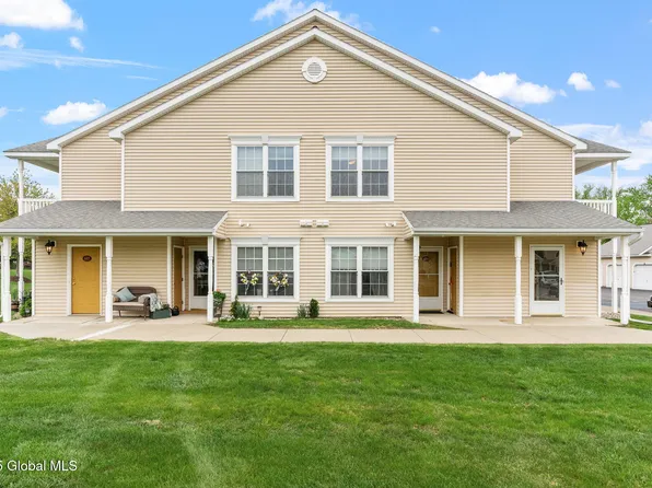 606 Cedar Run, Rensselaer, NY 12144