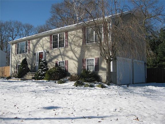 2nd image of 11 Woodhaven Dr
