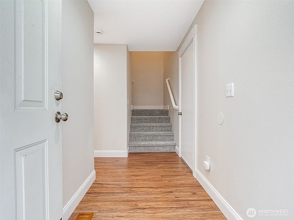 5th image of 11523 NE 32nd Street