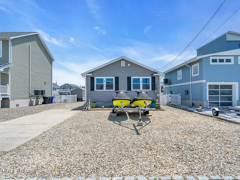 53 E Coral Dr — Photo 3