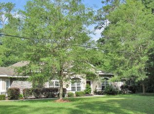 11470 Camp Dr, Dunnellon, FL 34432