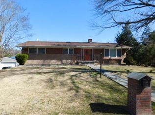 813 Fairway Ave, Catonsville, MD 21228