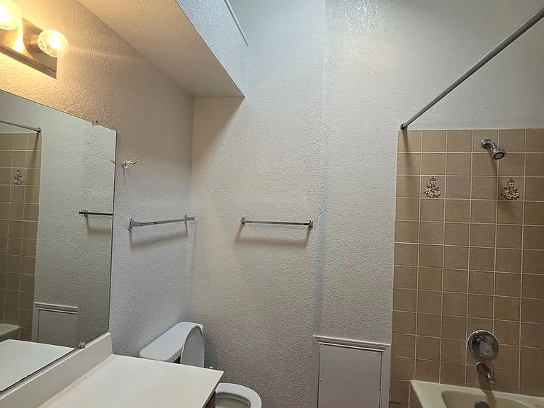 4536 General Maloney Cir — Photo 17