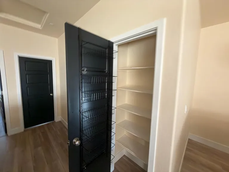 2897 E Tamarind Dr — Photo 8